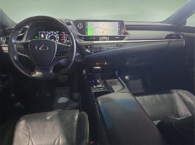 2021 Lexus ES 300h Ultra Luxury