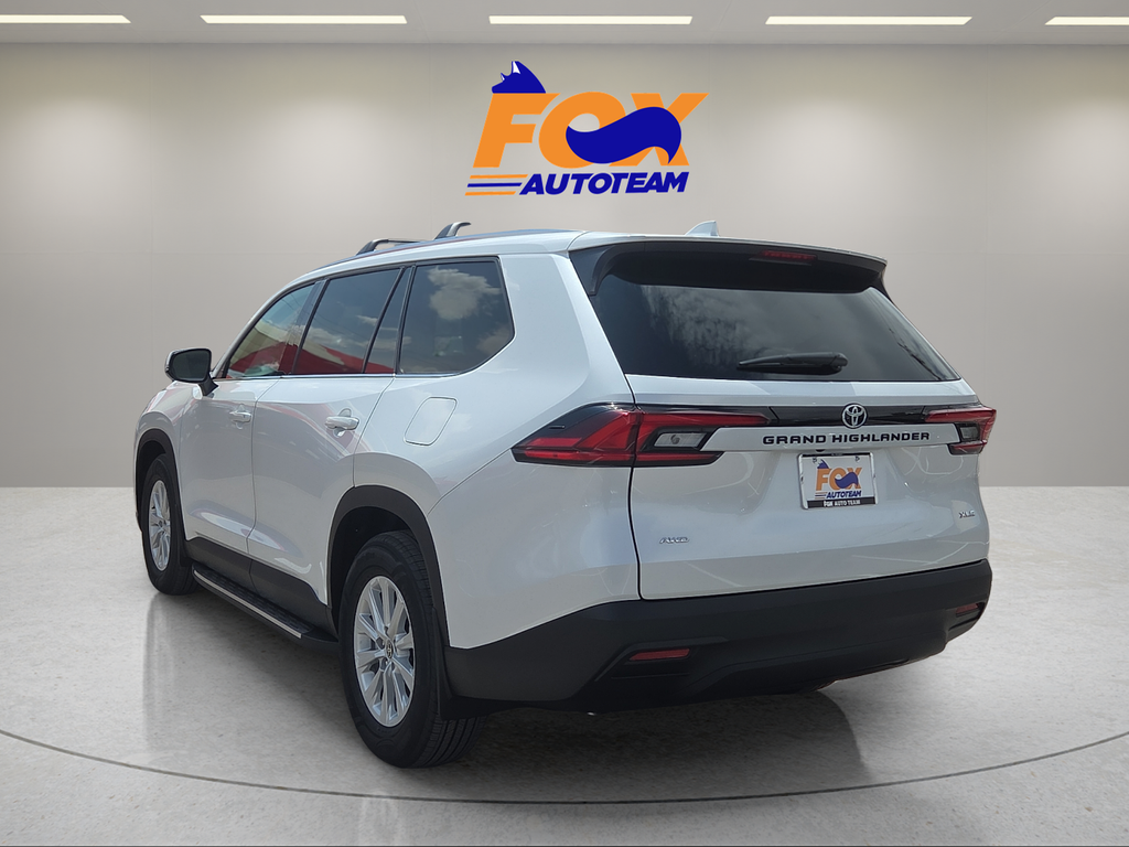 2026 Toyota Grand Highlander XLE