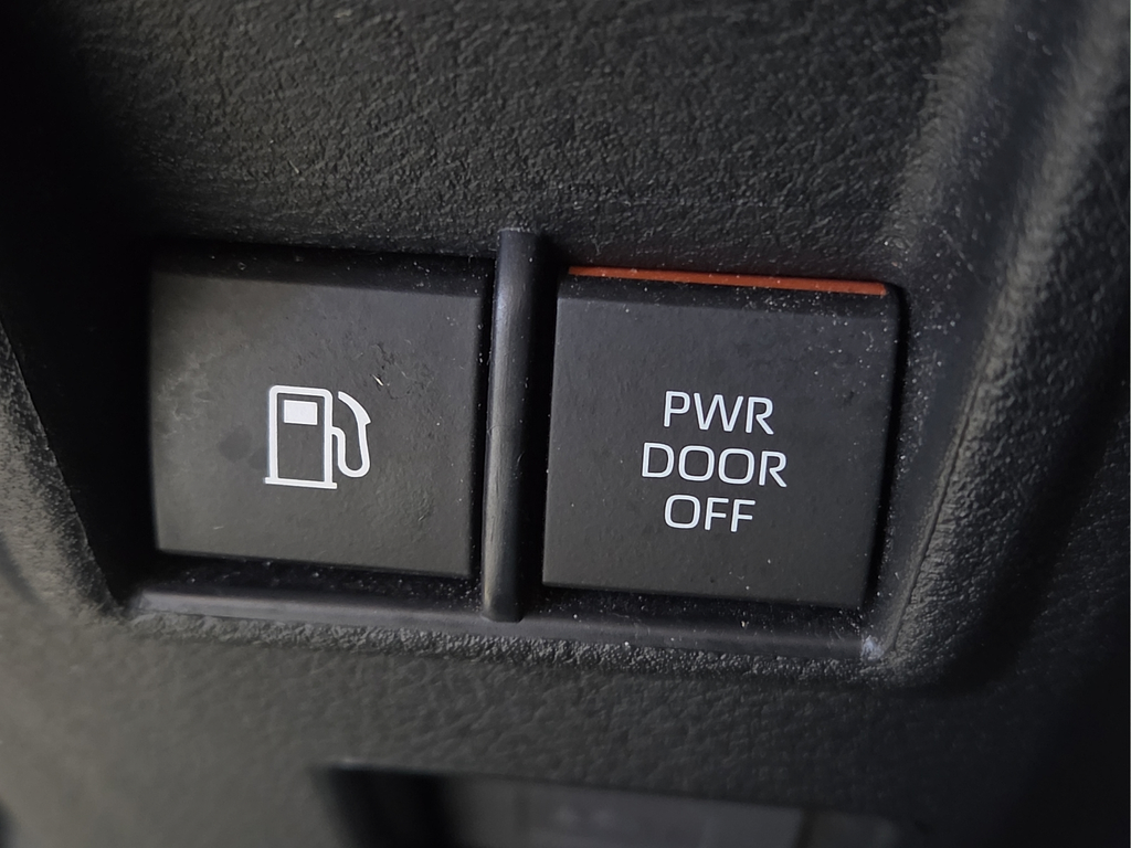 2023 Toyota Sienna XSE 7 Passenger