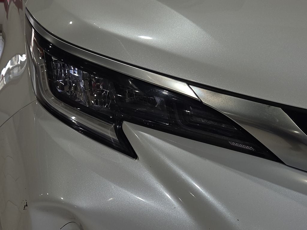 2023 Toyota Sienna XSE 7 Passenger