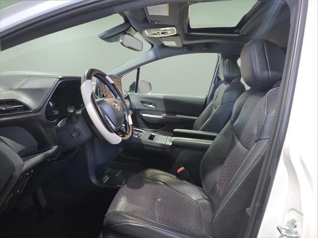 2023 Toyota Sienna XSE 7 Passenger