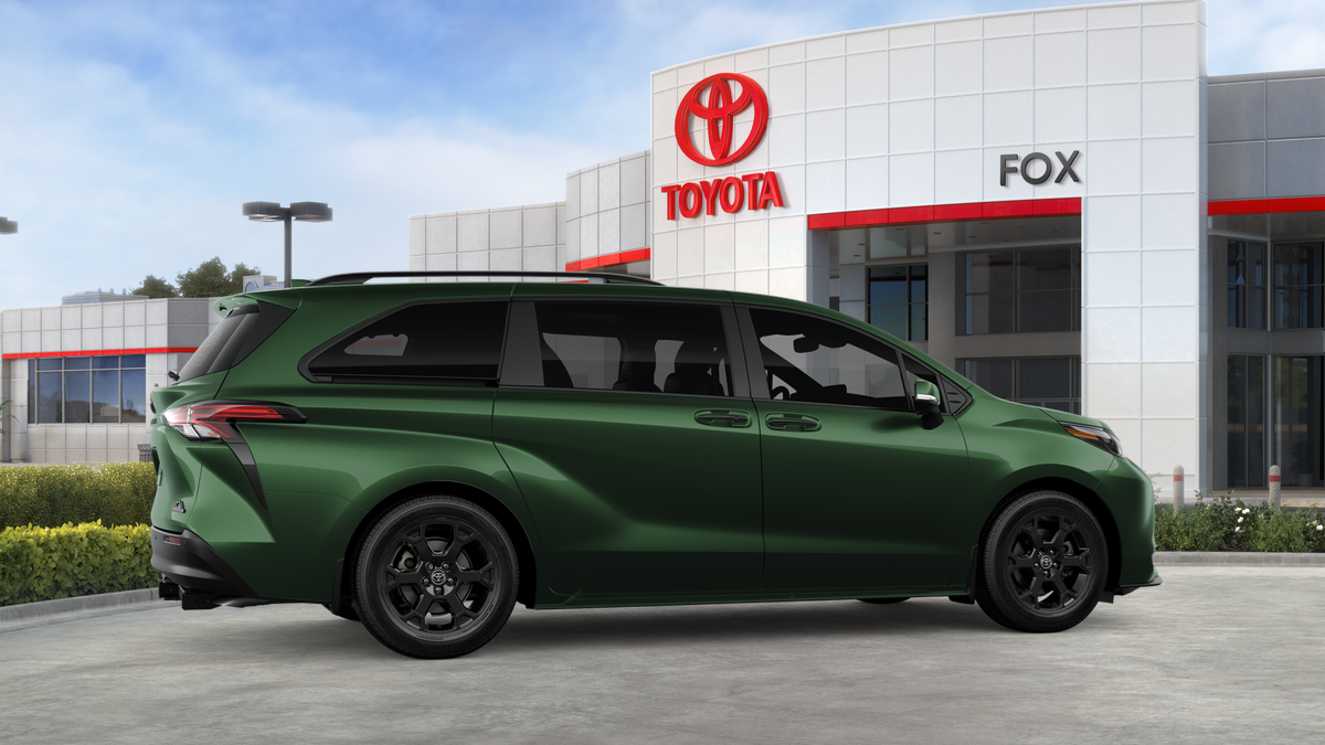2026 Toyota Sienna Woodland Edition 7 Passenger