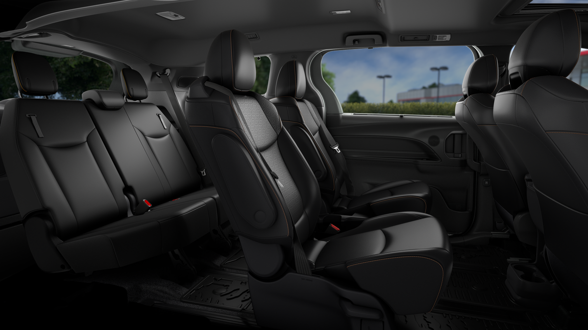 2026 Toyota Sienna Woodland Edition 7 Passenger