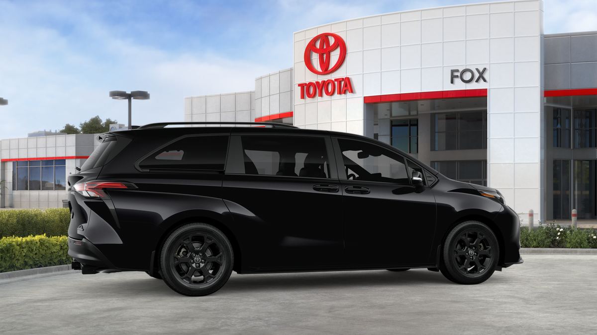 2026 Toyota Sienna Woodland Edition 7 Passenger
