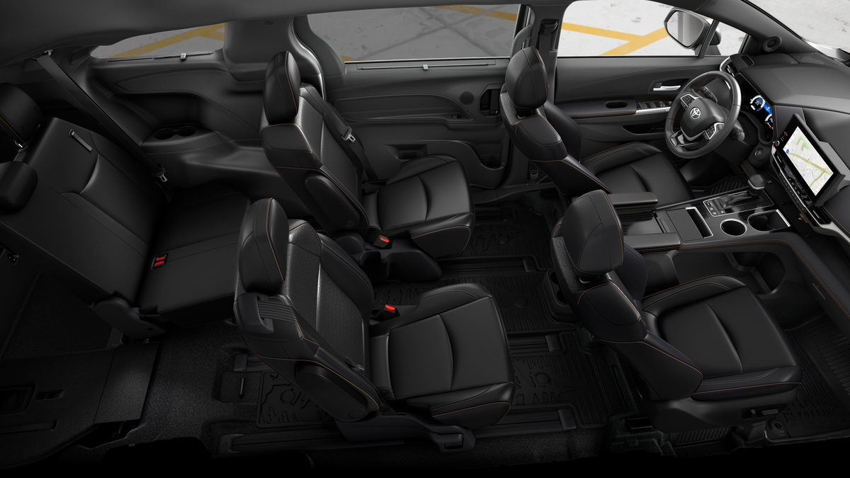 2026 Toyota Sienna Woodland Edition 7 Passenger
