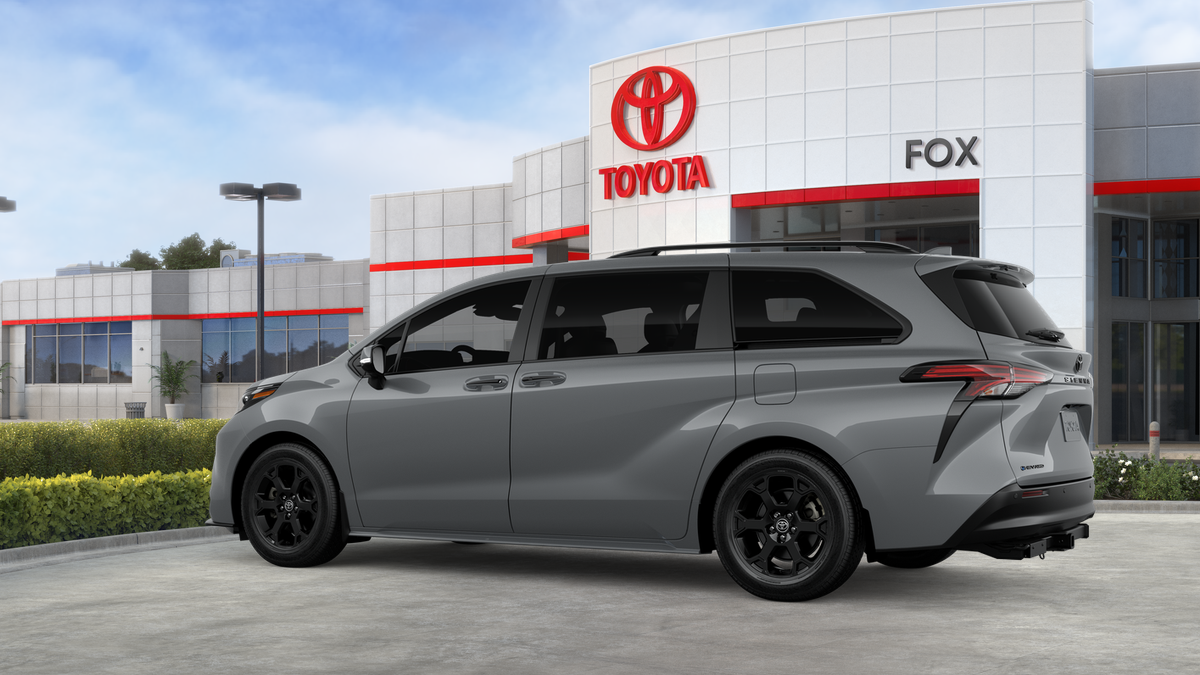 2026 Toyota Sienna Woodland Edition 7 Passenger