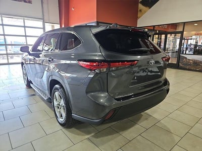 2022 Toyota Highlander L