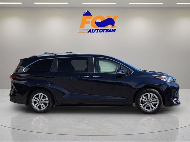 2023 Toyota Sienna Platinum 7 Passenger