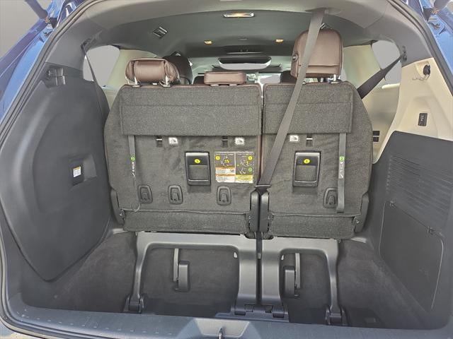 2023 Toyota Sienna Platinum 7 Passenger