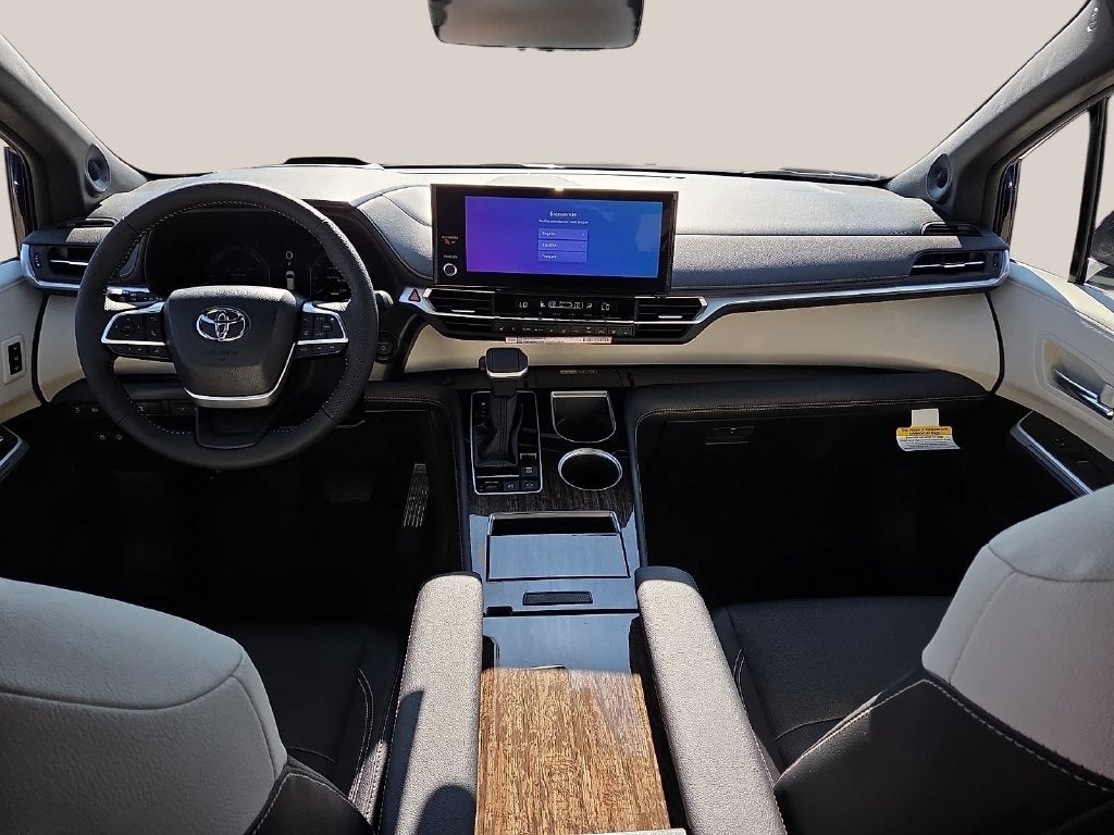 2026 Toyota Sienna Platinum 7 Passenger