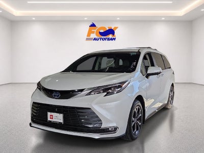 2025 Toyota Sienna Platinum 7 Passenger