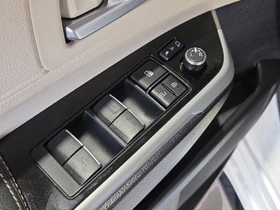 2025 Toyota Sienna Platinum 7 Passenger