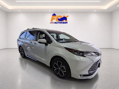 2025 Toyota Sienna Platinum 7 Passenger