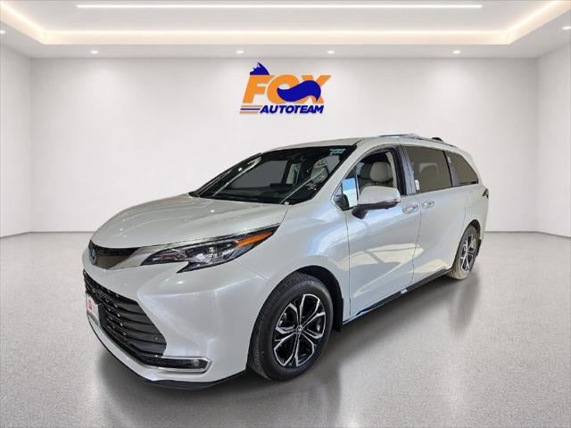2025 Toyota Sienna Platinum 7 Passenger
