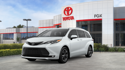 2026 Toyota Sienna Platinum 7 Passenger