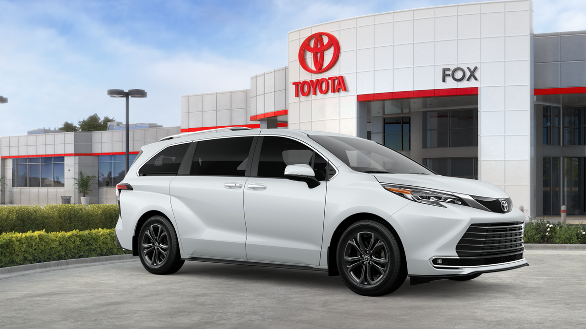 2026 Toyota Sienna Platinum 7 Passenger