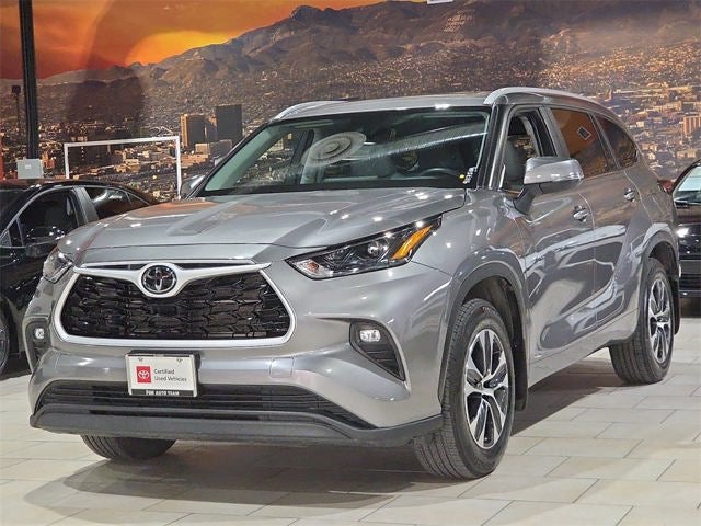 2025 Toyota Highlander Hybrid XLE