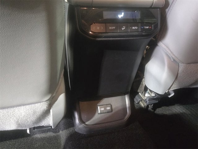 2025 Toyota Highlander Hybrid XLE