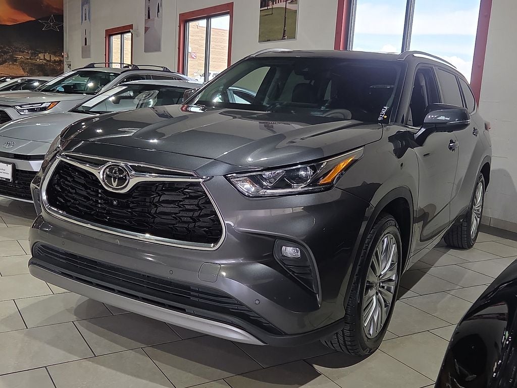 2023 Toyota Highlander L