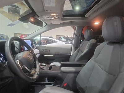 2023 Toyota Sienna XLE