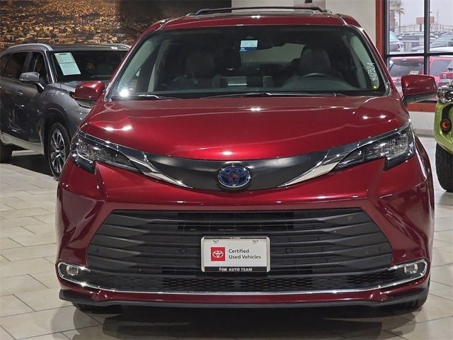 2023 Toyota Sienna XLE