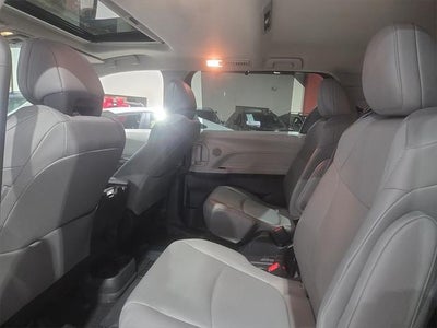 2023 Toyota Sienna XLE