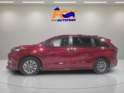 2023 Toyota Sienna XLE