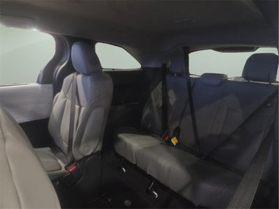 2026 Toyota Sienna XLE 8 Passenger