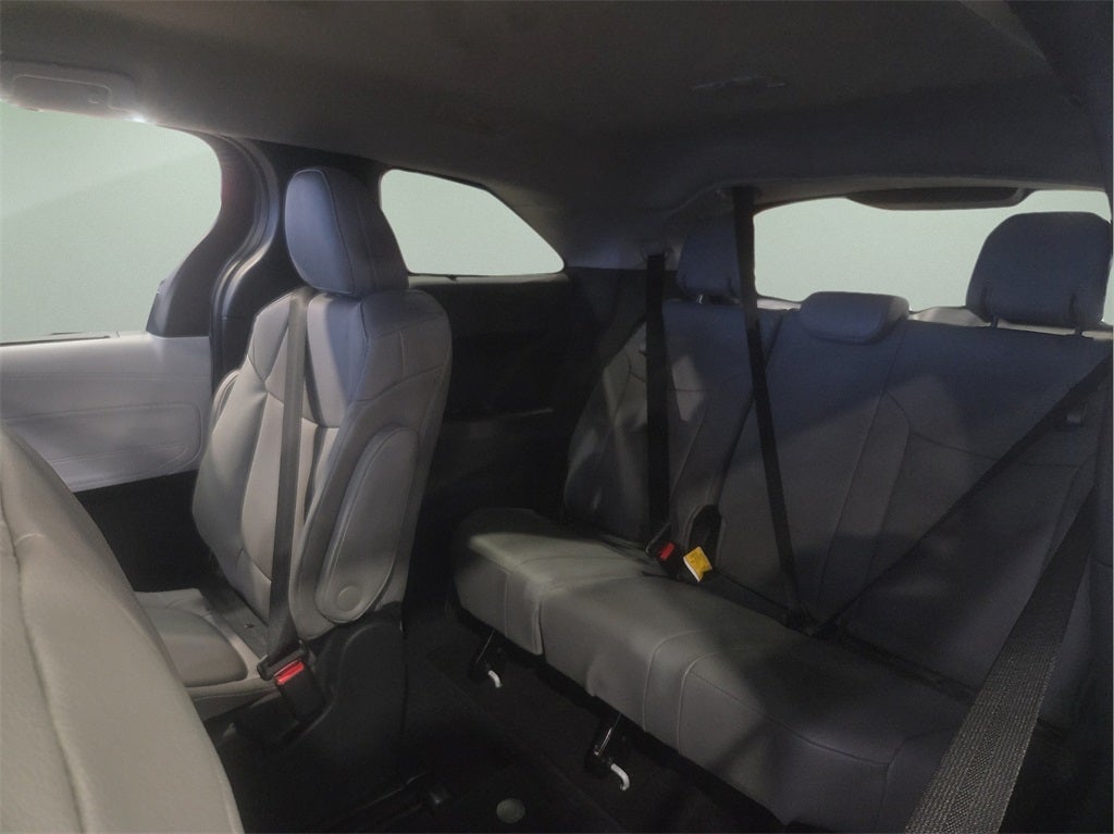 2026 Toyota Sienna XLE 8 Passenger