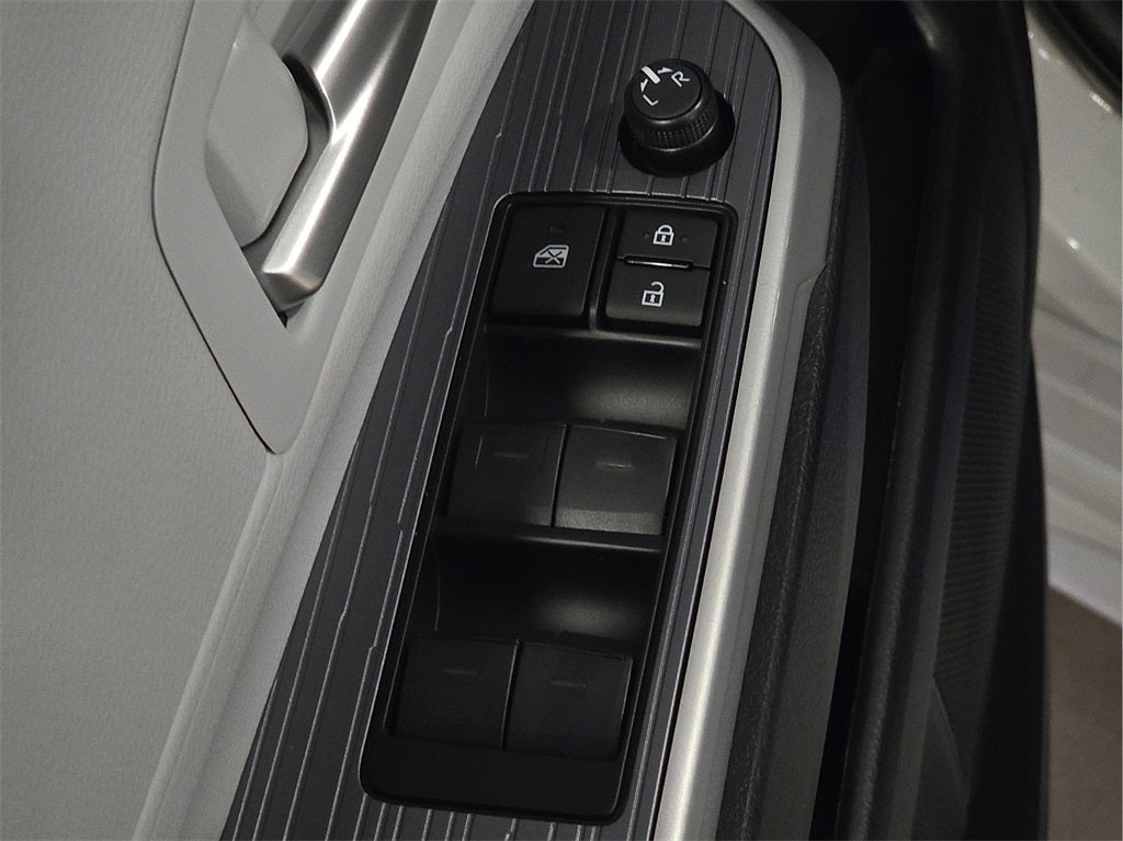 2026 Toyota Sienna XLE 8 Passenger