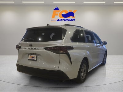 2026 Toyota Sienna XLE 8 Passenger