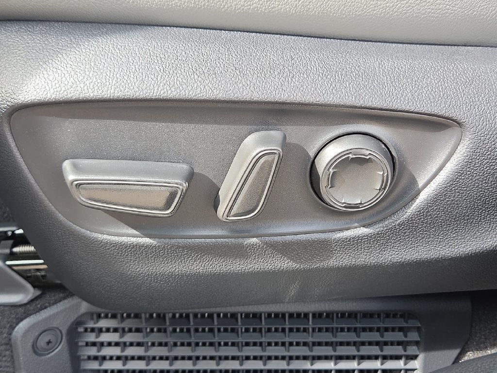 2026 Toyota Sienna XLE 8 Passenger
