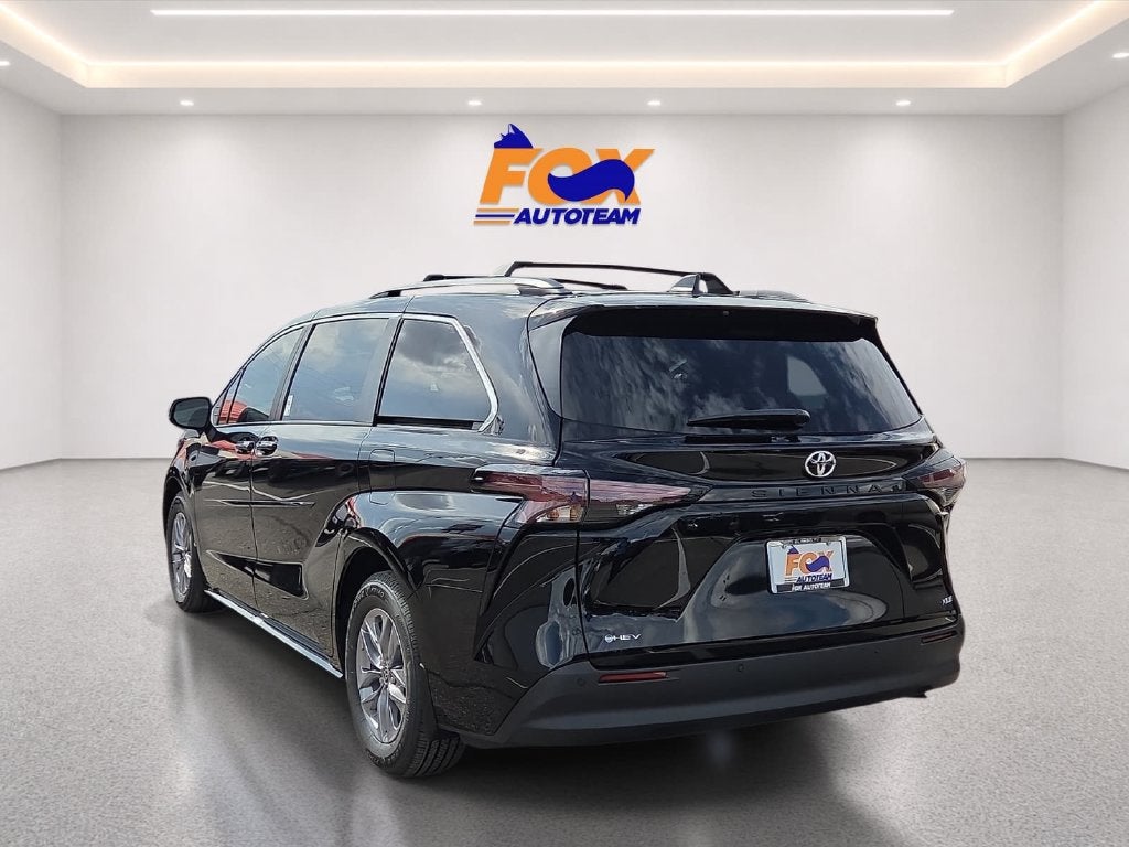 2026 Toyota Sienna XLE 8 Passenger