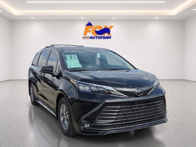 2026 Toyota Sienna XLE 8 Passenger