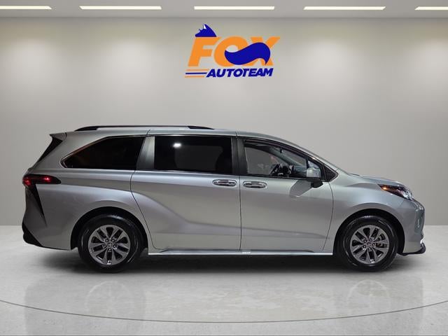 2023 Toyota Sienna XLE 8 Passenger