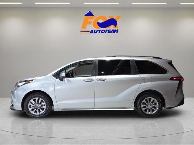 2023 Toyota Sienna XLE 8 Passenger