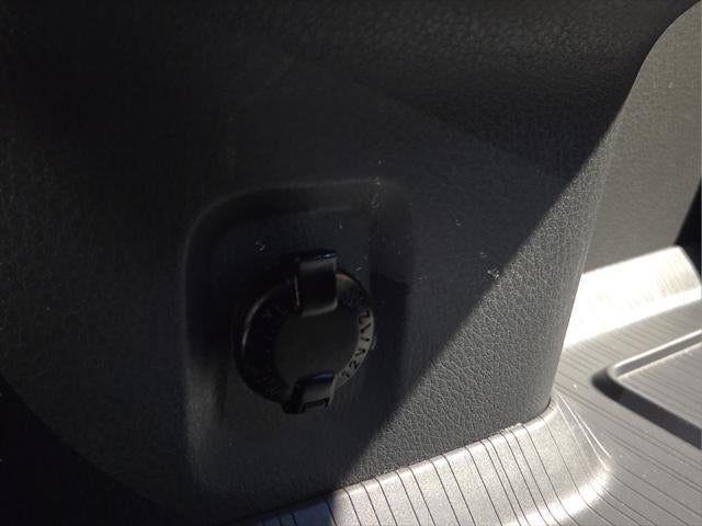 2023 Toyota Sienna XLE 8 Passenger