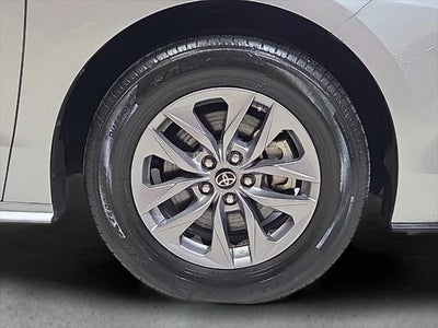 2023 Toyota Sienna XLE 8 Passenger