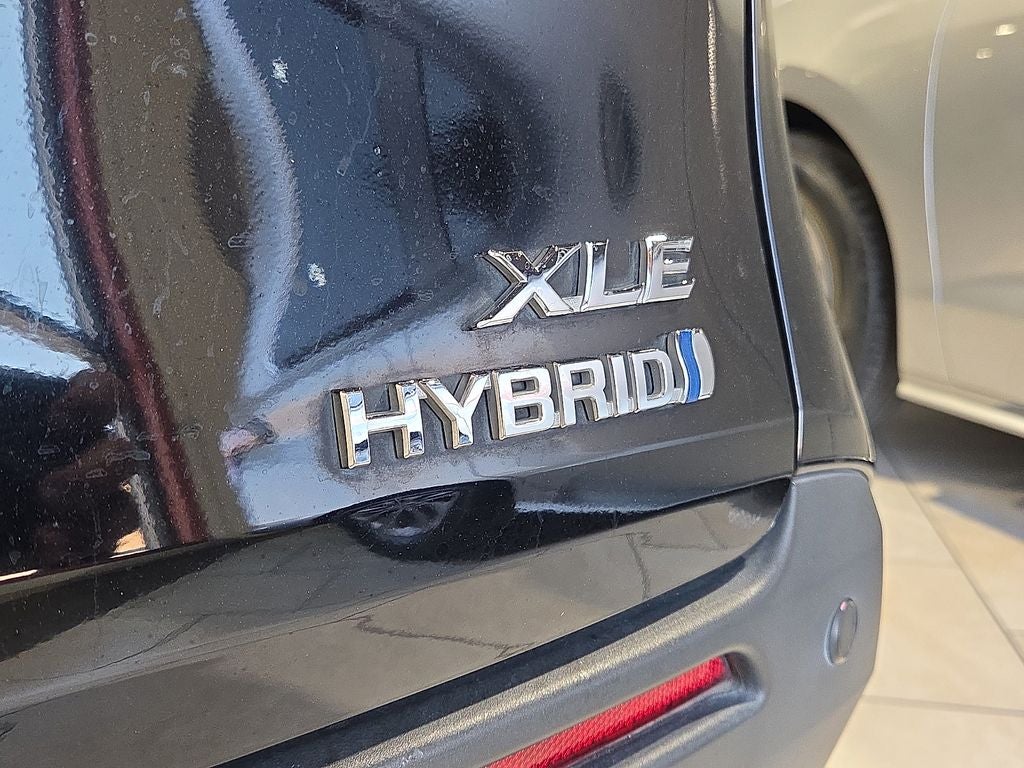 2022 Toyota Sienna XLE 8 Passenger