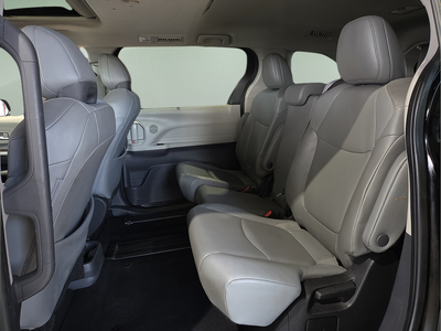2022 Toyota Sienna XLE 8 Passenger