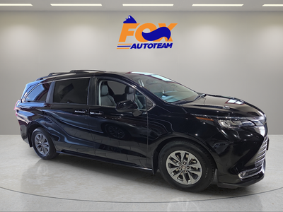 2022 Toyota Sienna XLE 8 Passenger