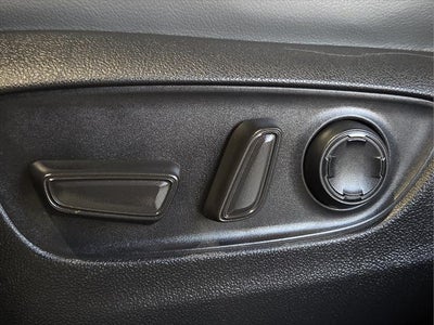 2022 Toyota Sienna XLE 8 Passenger