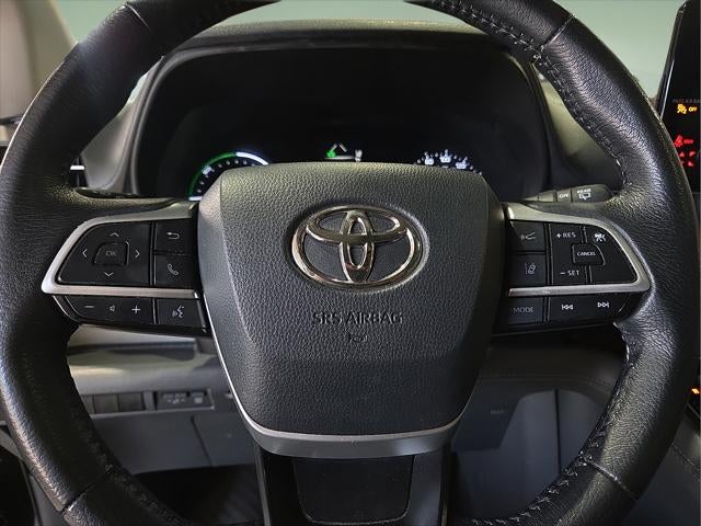 2022 Toyota Sienna XLE 8 Passenger