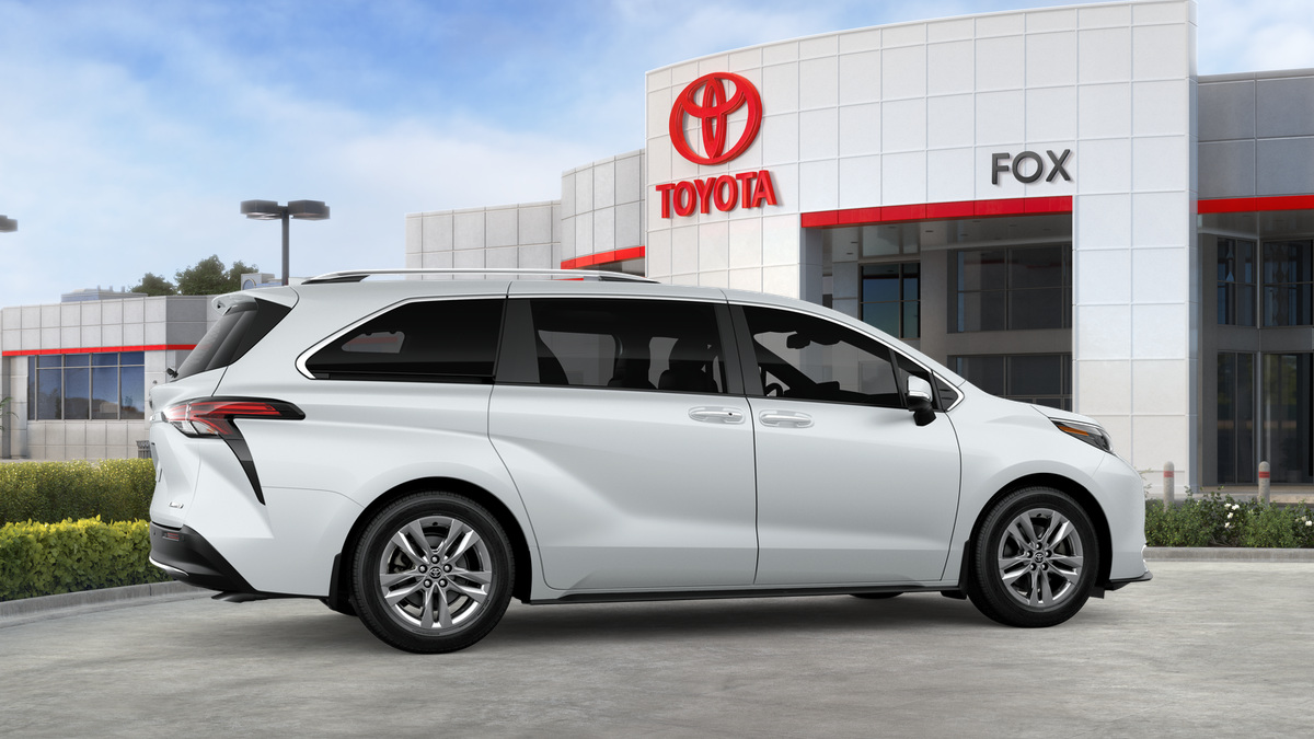 2026 Toyota Sienna Limited 7 Passenger