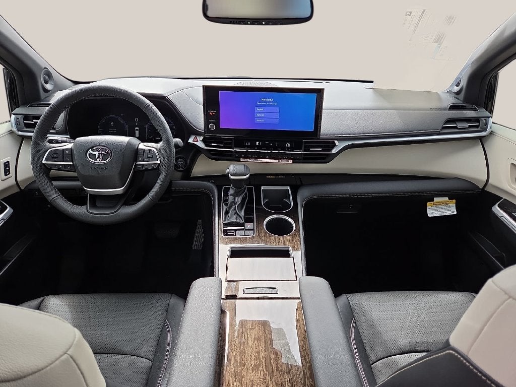 2026 Toyota Sienna Limited 7 Passenger