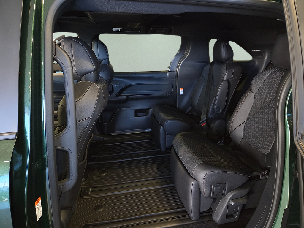 2026 Toyota Sienna Limited 7 Passenger