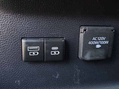 2025 Toyota Tundra Hybrid Platinum