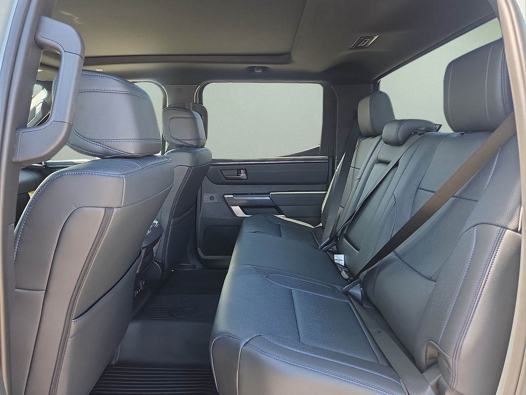 2026 Toyota Tundra Hybrid Platinum
