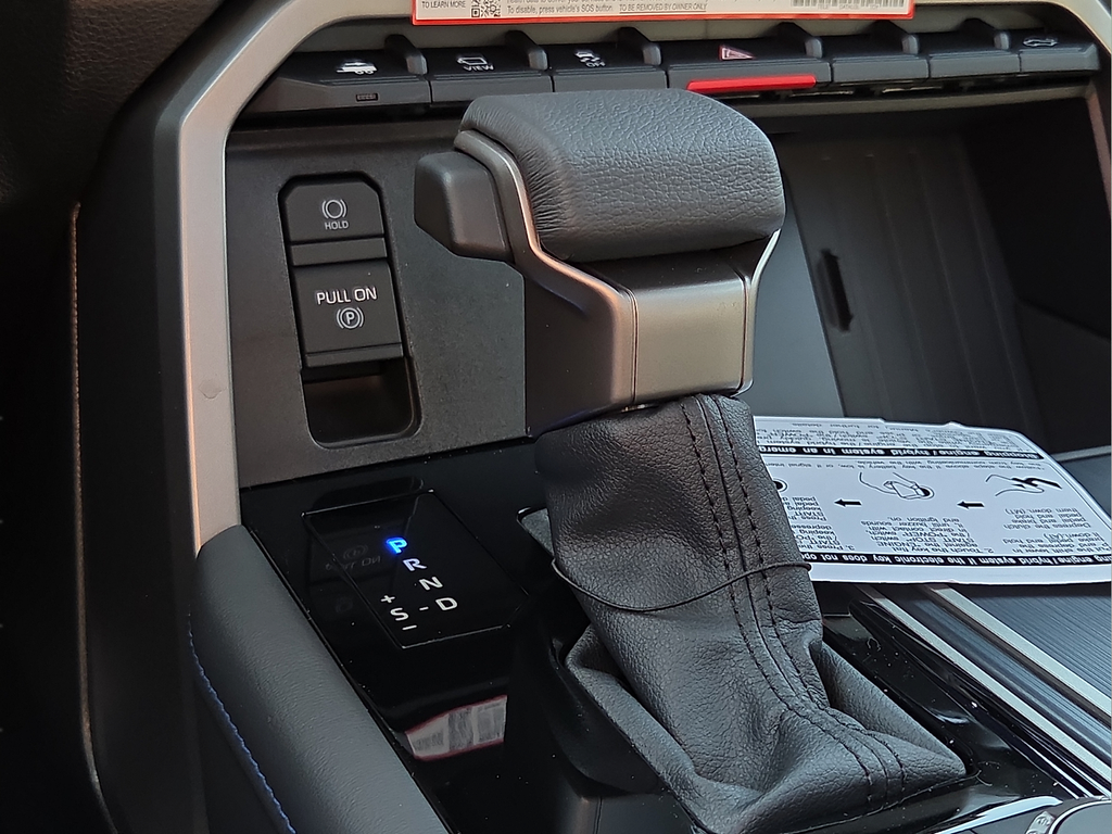 2026 Toyota Tundra Hybrid Platinum