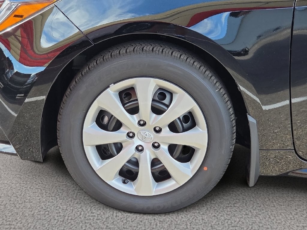 2027 Toyota Corolla LE